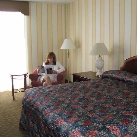 A Victory Inn & Suites - Ann Arbor Szoba fotó